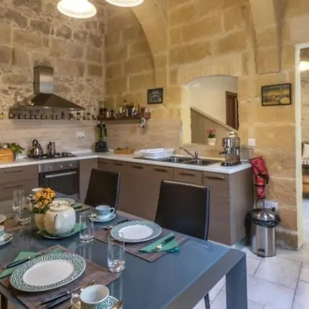 Tal-bambinu * Xagħra